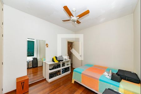 Casa à venda com 549m², 6 quartos e 5 vagasQuarto 2