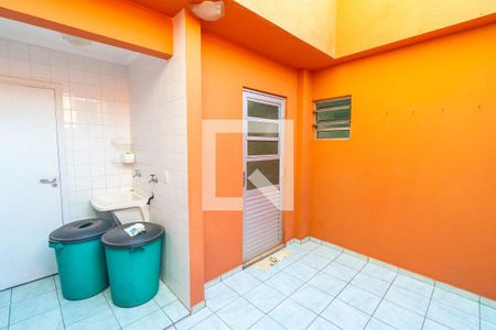 Casa à venda com 280m², 4 quartos e 1 vaga Casa à venda com 280m², 4 quartos e 1 vagaQuintal