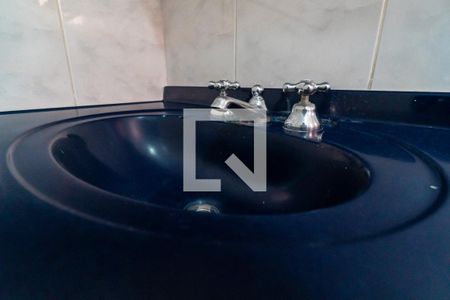 Casa à venda com 280m², 4 quartos e 1 vaga Casa à venda com 280m², 4 quartos e 1 vagaBanheiro Social Detalhe