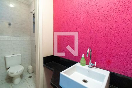 Casa à venda com 280m², 4 quartos e 1 vaga Casa à venda com 280m², 4 quartos e 1 vagaLavabo