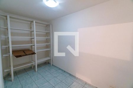 Casa à venda com 280m², 4 quartos e 1 vaga Casa à venda com 280m², 4 quartos e 1 vagaPorão - Sala 3