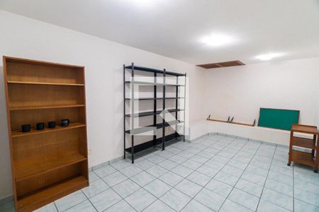 Casa à venda com 280m², 4 quartos e 1 vaga Casa à venda com 280m², 4 quartos e 1 vagaPorão - Sala 4