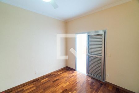 Casa à venda com 280m², 4 quartos e 1 vaga Casa à venda com 280m², 4 quartos e 1 vagaQuarto 2