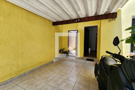 Casa à venda com 110m², 3 quartos e 2 vagasGaragem