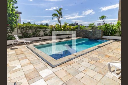 Apartamento à venda com 150m², 2 quartos e 2 vagas Apartamento à venda com 150m², 2 quartos e 2 vagasÁrea comum - Piscina