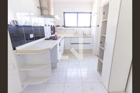 Apartamento à venda com 150m², 2 quartos e 2 vagas Apartamento à venda com 150m², 2 quartos e 2 vagasCozinha