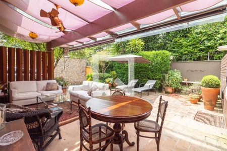 Casa à venda com 300m², 3 quartos e 3 vagasÁrea comum