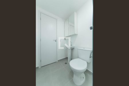 Banheiro de kitnet/studio à venda com 1 quarto, 25m² em Jardim das Acacias, São Paulo