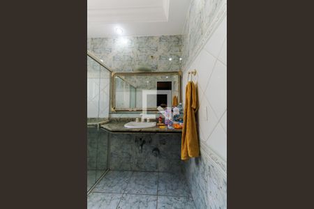 Casa à venda com 178m², 3 quartos e 2 vagasBanheiro da Suíte 2