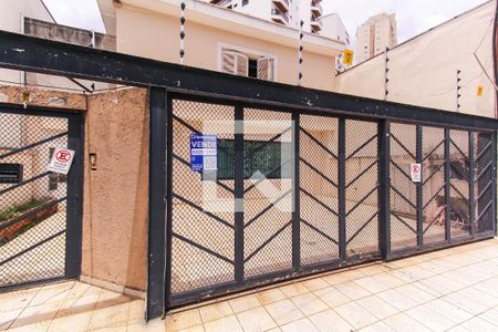 Casa à venda com 178m², 3 quartos e 2 vagasFachada