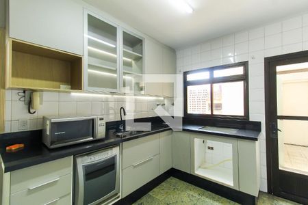 Casa à venda com 178m², 3 quartos e 2 vagasCozinha