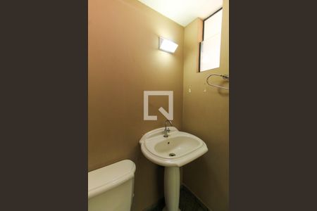 Casa à venda com 178m², 3 quartos e 2 vagasLavabo