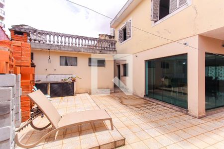 Casa à venda com 178m², 3 quartos e 2 vagasQuintal