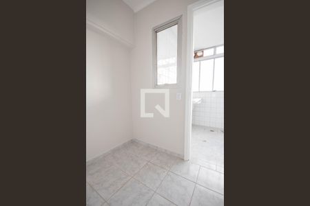 Apartamento para alugar com 111m², 3 quartos e 1 vaga Apartamento para alugar com 111m², 3 quartos e 1 vagaQuarto de Serviço