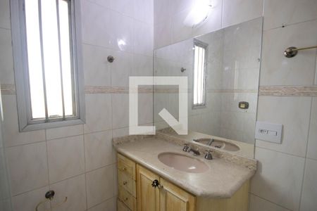 Apartamento para alugar com 111m², 3 quartos e 1 vaga Apartamento para alugar com 111m², 3 quartos e 1 vagaBanheiro 2