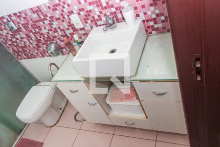 Casa à venda com 120m², 2 quartos e 2 vagasBanheiro da Suíte 1