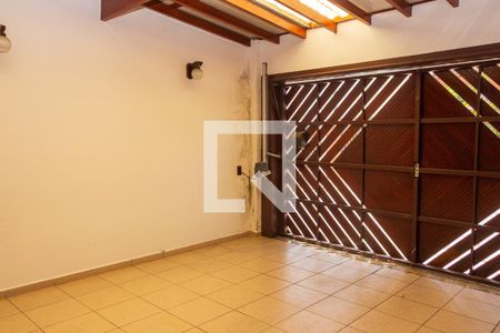 Casa à venda com 120m², 2 quartos e 2 vagasGaragem