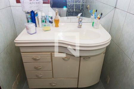 Casa à venda com 120m², 2 quartos e 2 vagasBanheiro da Suíte 2