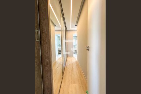 Apartamento à venda com 147m², 3 quartos e 3 vagas Apartamento à venda com 147m², 3 quartos e 3 vagasCloset da suíte