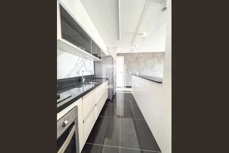 Apartamento à venda com 147m², 3 quartos e 3 vagas Apartamento à venda com 147m², 3 quartos e 3 vagasCozinha