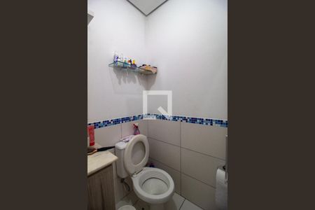 Casa à venda com 84m², 2 quartos e 1 vaga Casa à venda com 84m², 2 quartos e 1 vagaBanheiro