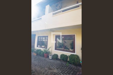 Casa à venda com 84m², 2 quartos e 1 vaga Casa à venda com 84m², 2 quartos e 1 vagaFachada