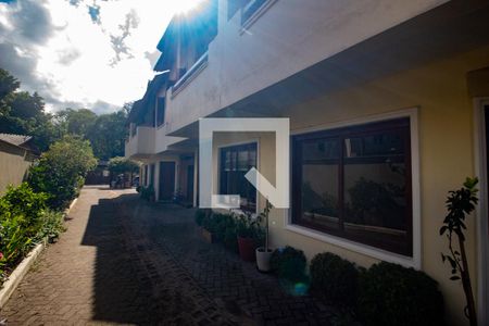 Casa à venda com 84m², 2 quartos e 1 vaga Casa à venda com 84m², 2 quartos e 1 vagaFachada