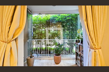 Varanda de apartamento à venda com 3 quartos, 69m² em Jardim Prudência, São Paulo