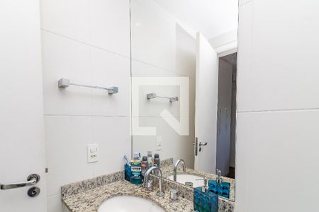 Apartamento à venda com 245m², 3 quartos e 6 vagasBanheiro da Suíte 2
