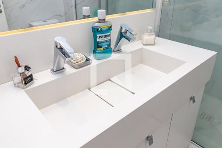 Apartamento à venda com 245m², 3 quartos e 6 vagasBanheiro da Suíte 1