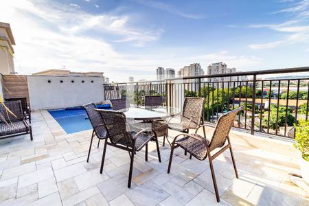 Apartamento à venda com 245m², 3 quartos e 6 vagasPiscina