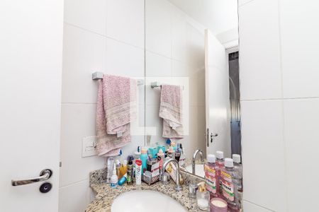 Apartamento à venda com 245m², 3 quartos e 6 vagasBanheiro da Suíte 3