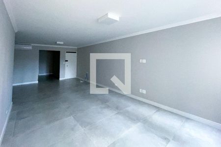 Apartamento para alugar com 151m², 3 quartos e 1 vagaSala