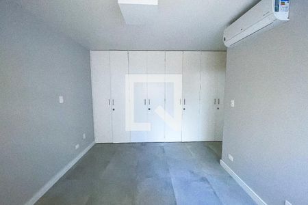 Apartamento para alugar com 151m², 3 quartos e 1 vagaSuíte