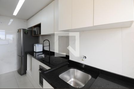 Apartamento à venda com 46m², 2 quartos e 1 vagaCozinha e Área de Serviço