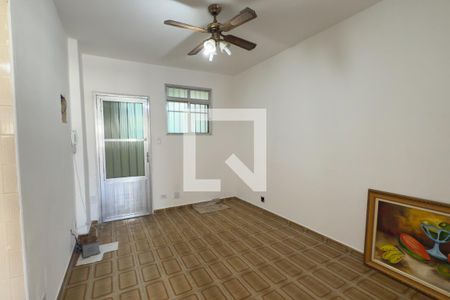 Sala de apartamento para alugar com 1 quarto, 40m² em Guilhermina, Praia Grande