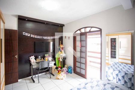 Casa à venda com 185m², 3 quartos e 2 vagasQuarto Suite 1