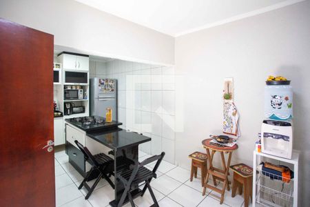 Casa à venda com 185m², 3 quartos e 2 vagasCozinha