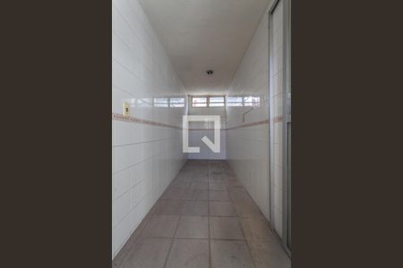 Casa à venda com 100m², 3 quartos e 2 vagas Casa à venda com 100m², 3 quartos e 2 vagasÁrea de Serviço