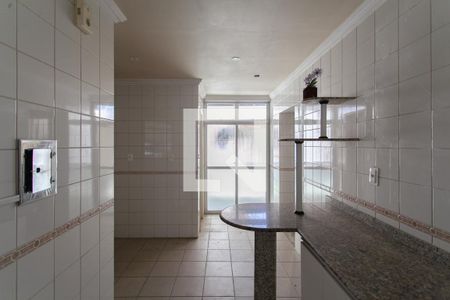 Casa à venda com 100m², 3 quartos e 2 vagas Casa à venda com 100m², 3 quartos e 2 vagasCozinha