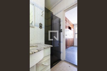 Casa à venda com 100m², 3 quartos e 2 vagas Casa à venda com 100m², 3 quartos e 2 vagasBanheiro da Suíte