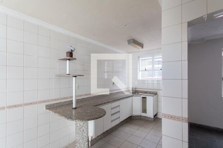 Casa à venda com 100m², 3 quartos e 2 vagas Casa à venda com 100m², 3 quartos e 2 vagasCozinha