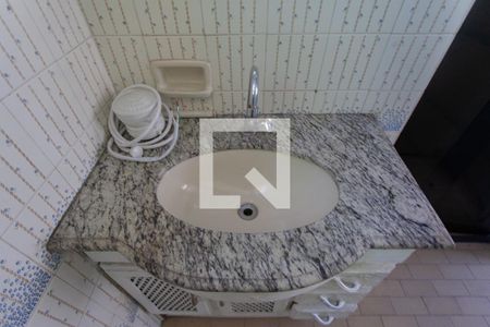 Casa à venda com 100m², 3 quartos e 2 vagas Casa à venda com 100m², 3 quartos e 2 vagasBanheiro da Suíte