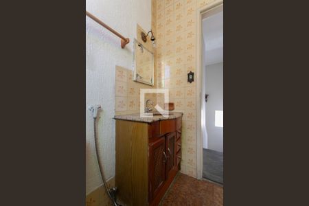 Casa à venda com 100m², 3 quartos e 2 vagas Casa à venda com 100m², 3 quartos e 2 vagasBanheiro Social