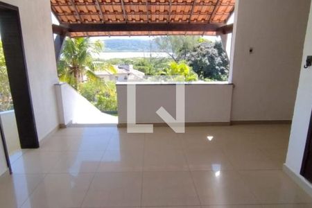 Casa à venda com 5 quartos, 1069m² em Itaipu, Niterói