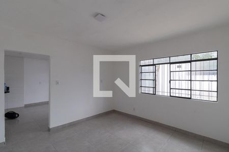 Sala de casa para alugar com 2 quartos, 70m² em Cidade Antônio Estêvão de Carvalho, São Paulo