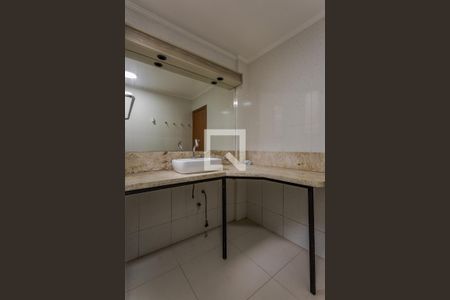 Apartamento à venda com 110m², 3 quartos e sem vagaBanheiro