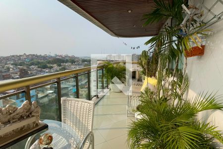 Apartamento para alugar com 150m², 3 quartos e 3 vagasVaranda