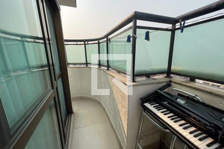 Apartamento para alugar com 150m², 3 quartos e 3 vagasVaranda