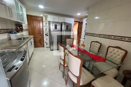 Apartamento para alugar com 150m², 3 quartos e 3 vagasCozinha